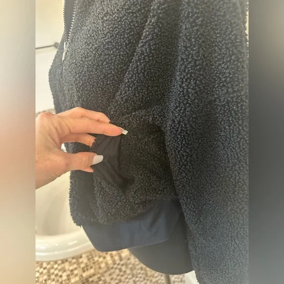 Fabletics Dream Polar Fleece Pullover - Picture 5 of 6